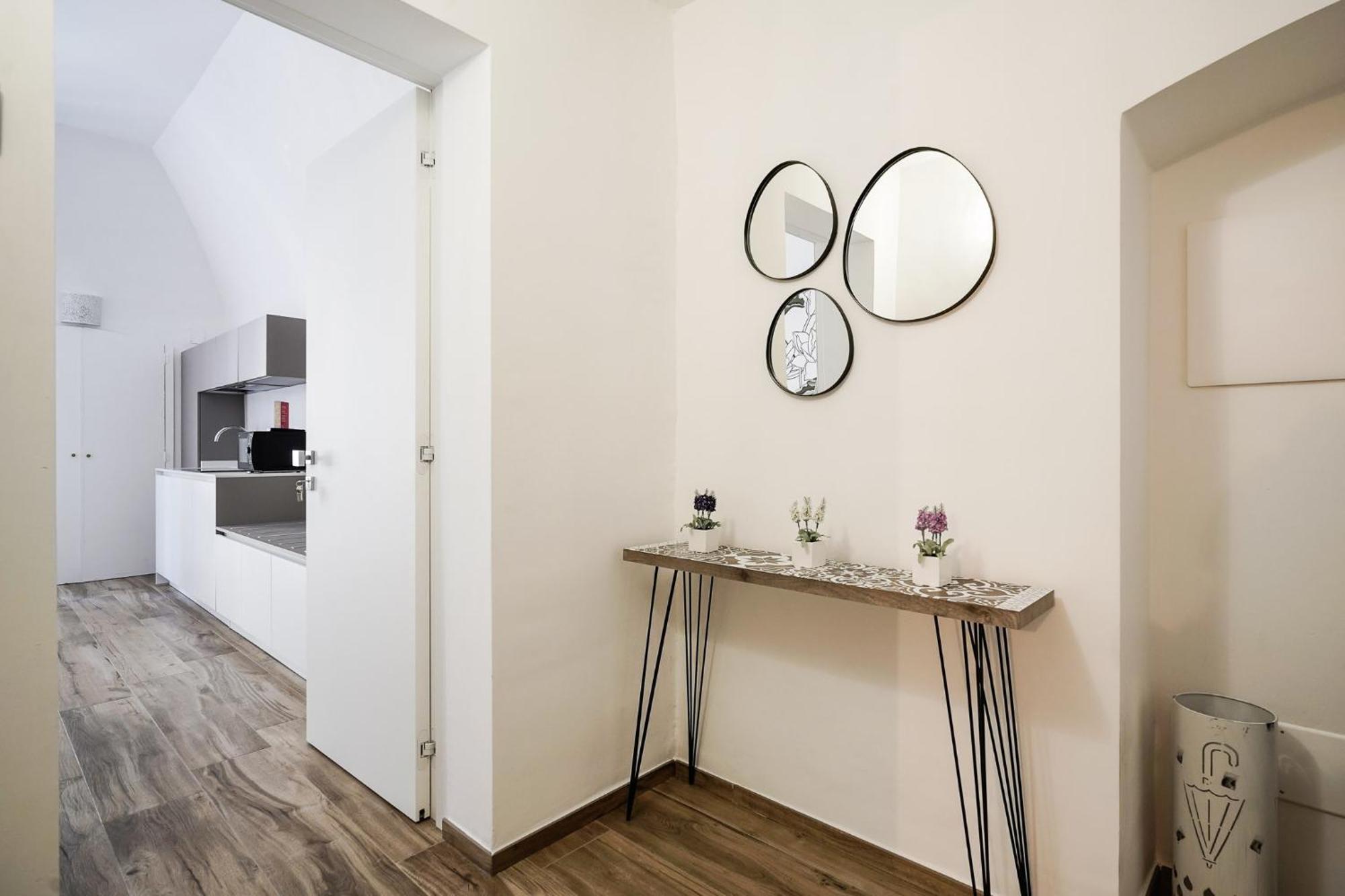 Siamo Bari Apartments By Wonderful Italy Bagian luar foto