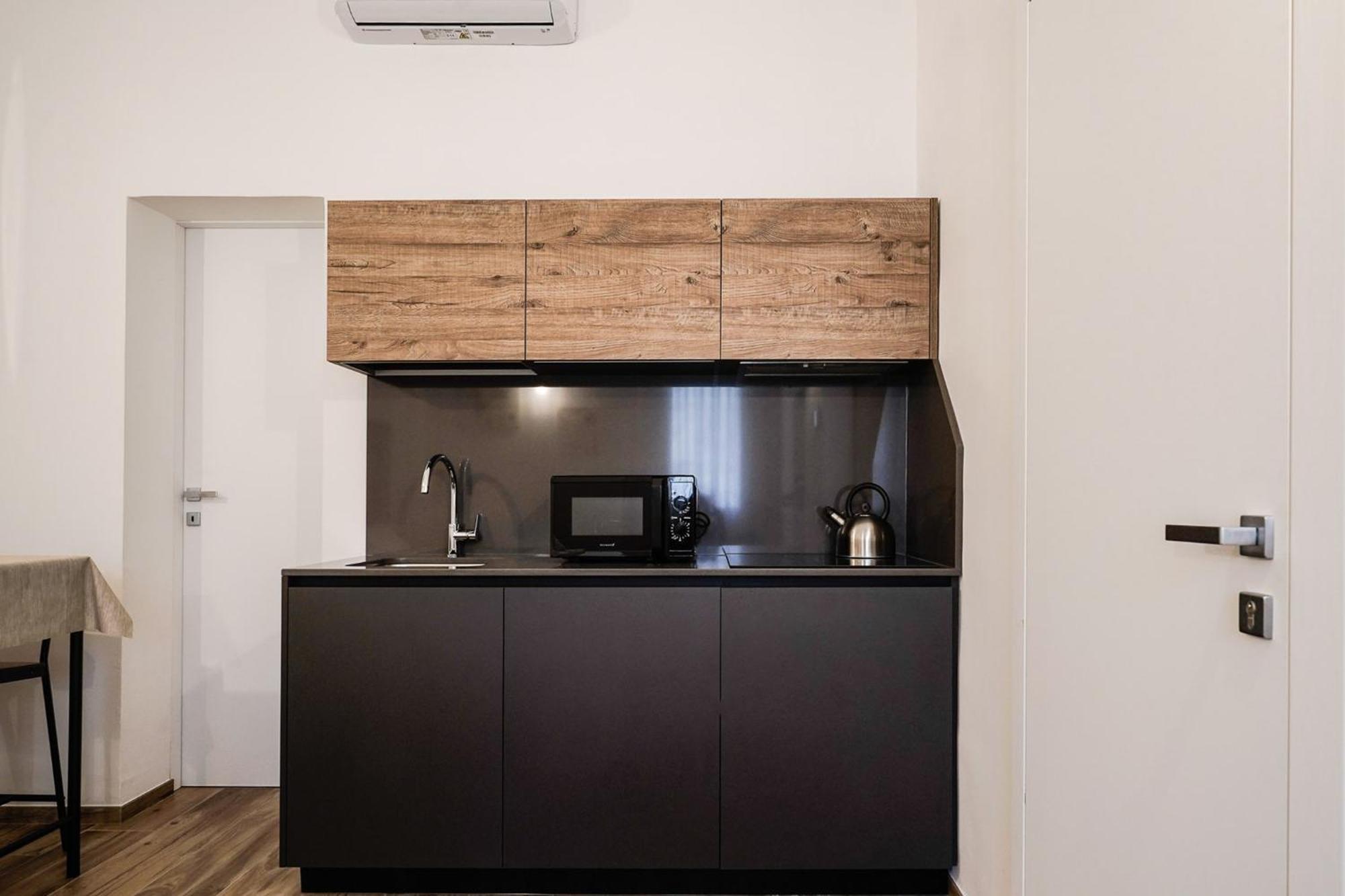 Siamo Bari Apartments By Wonderful Italy Bagian luar foto